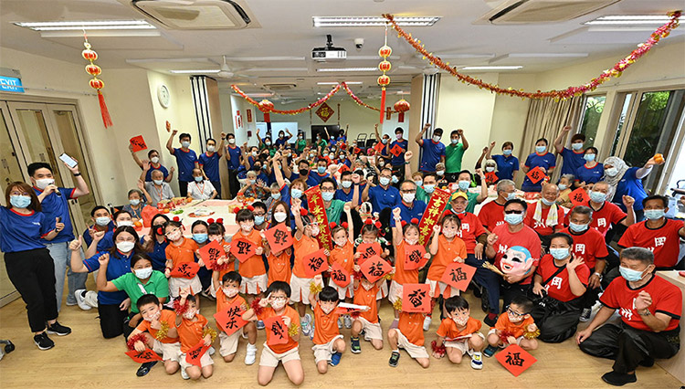 FairPrice Group volunteers bring festive cheer to 29 nursing homes and active ageing centres across Singapore