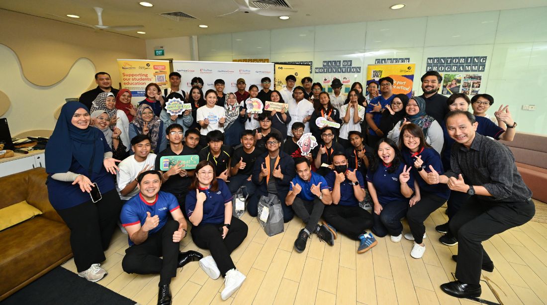 FairPrice Group commemorates Ramadan with distribution of care packs to over 1,300 Yayasan MENDAKI beneficiaries